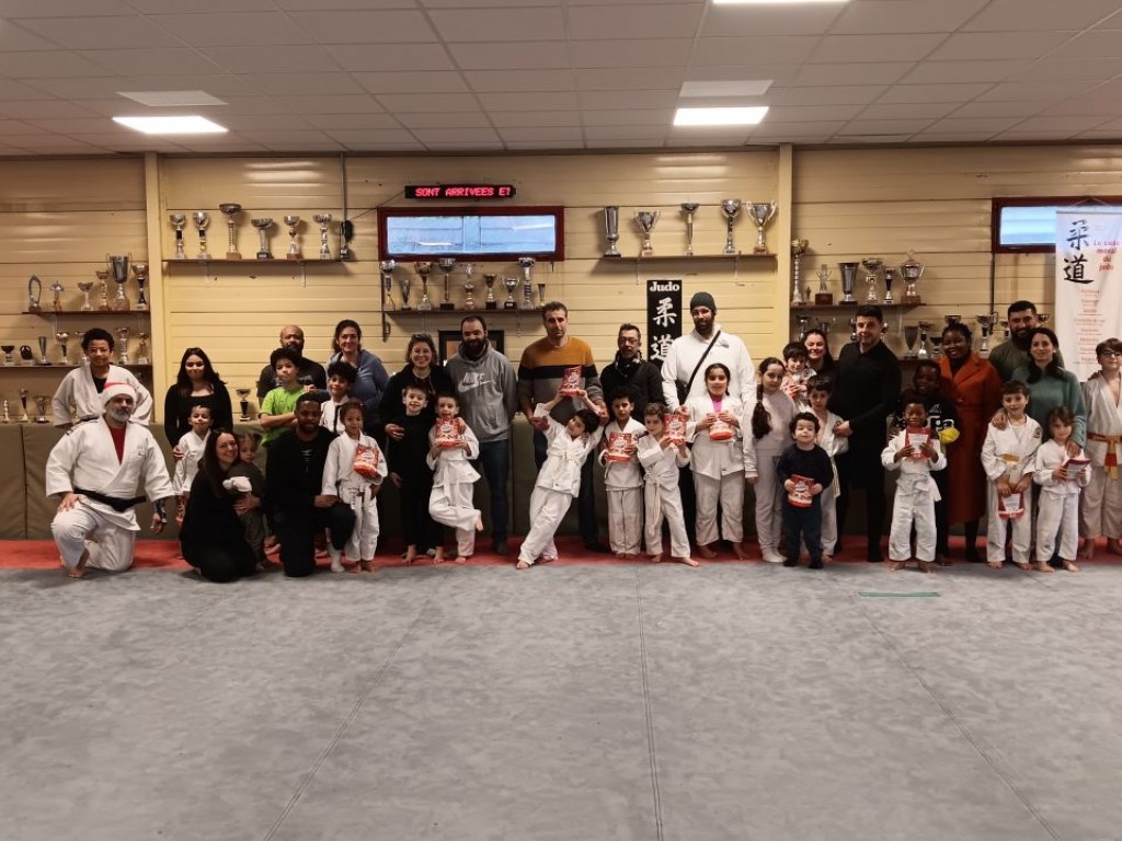 Image de l'actu 'Chocolats de Noël et Semaine Judo en Famille 2ème journée :'